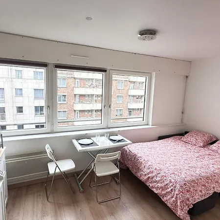 Cozy Proche Tour Eiffel Apartment *